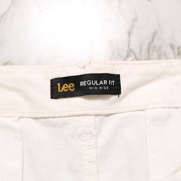 Lee Plus Size White Mid Rise Twill Shorts 5" Cotton Stretch Summer Casual Sze 20 - Picture 6 of 9